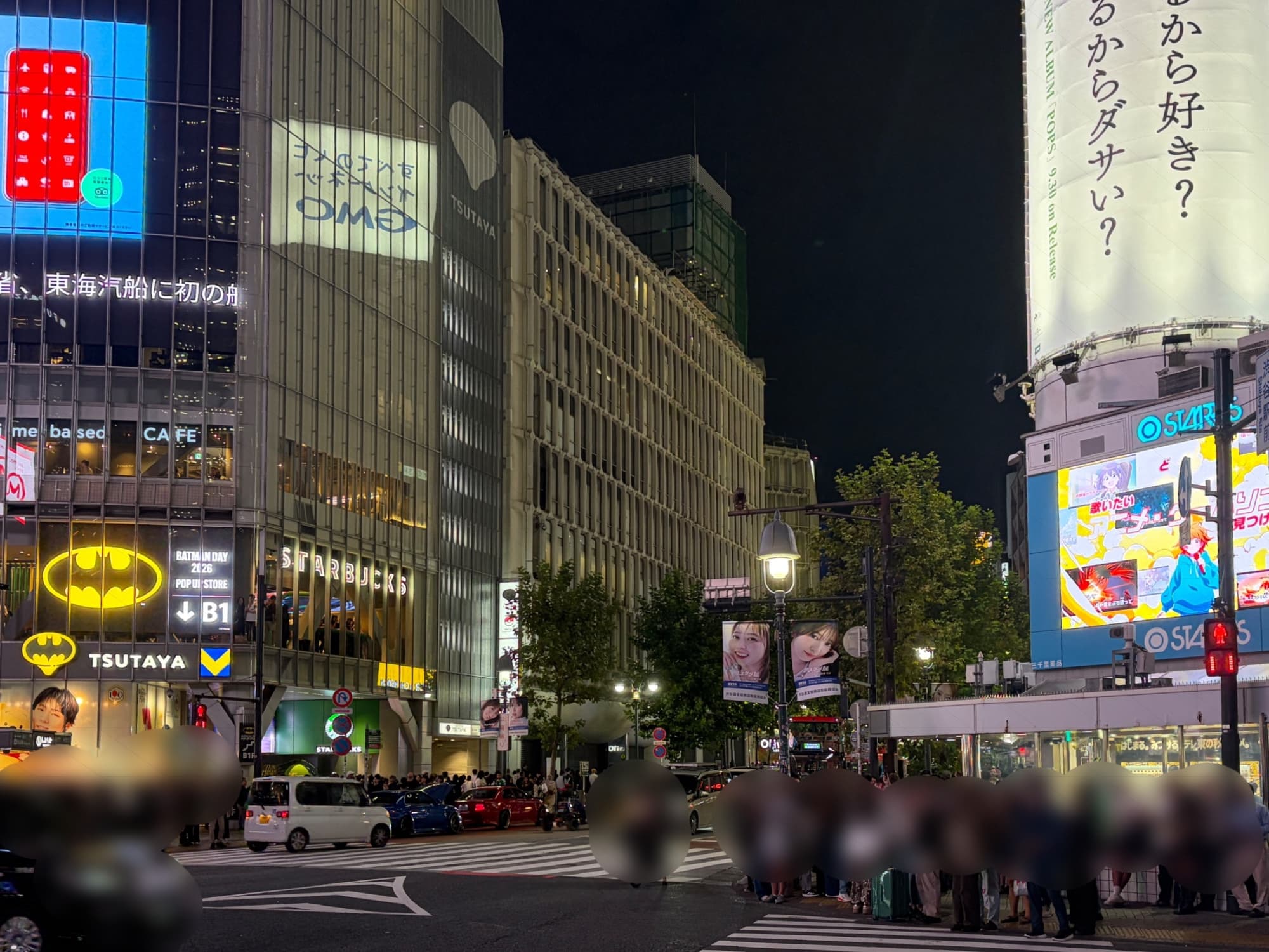 閉店後の西武渋谷店。看板は外され閉店後の挨拶が貼られていた。
それにしてもB2館のOlive Lounge渋谷店(と銀行渋谷支店など)は営業中。閉店の情報もないからすぐに建て替えに着手するわけでもないのかな